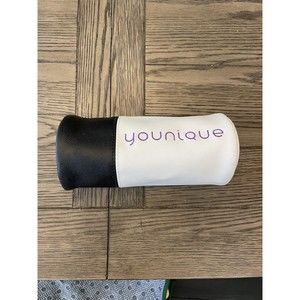 Younique Jan 2017 Kudos Zipper Makeup Bag Purple White Never Used